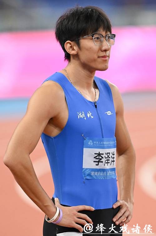 全运会男子100米决赛 湖北选手李泽洋收获冠军